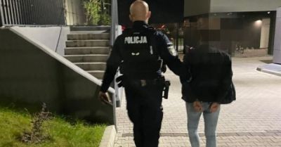 Policjanci zatrzymali dwie osoby z narkotykami